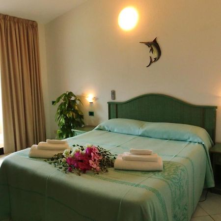 Hotel Blu Marlin Villasimius Eksteriør billede